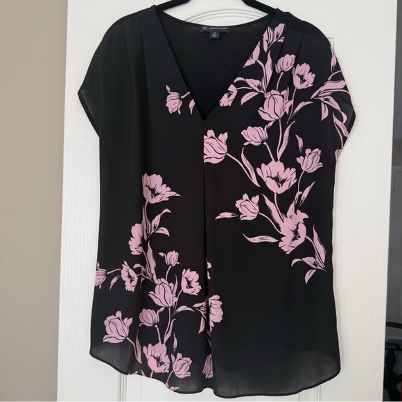 Size Medium Tops, Sweaters, Pull Over, Workout Top Set - 7 Pieces - Picture 13 of 15